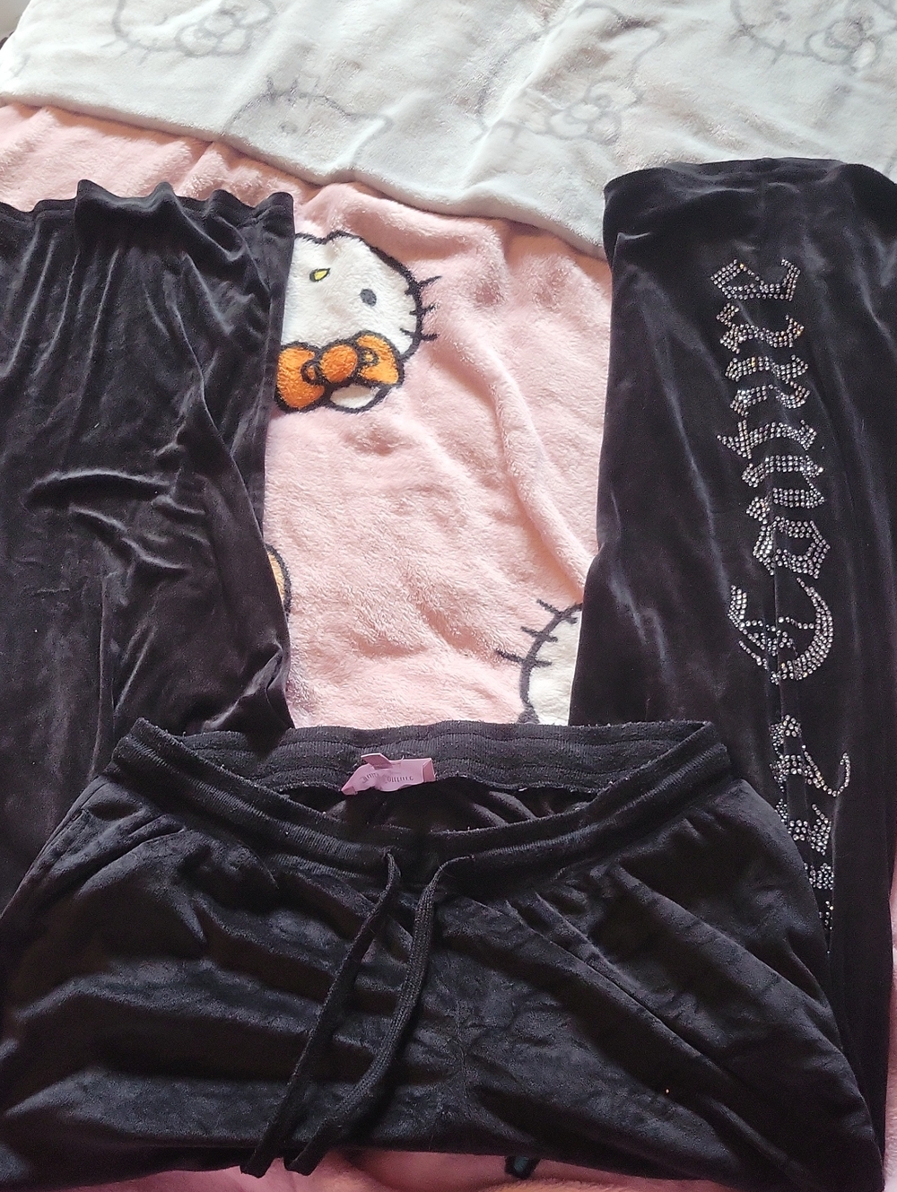 Juicy Couture Velour Rhinestone Pants